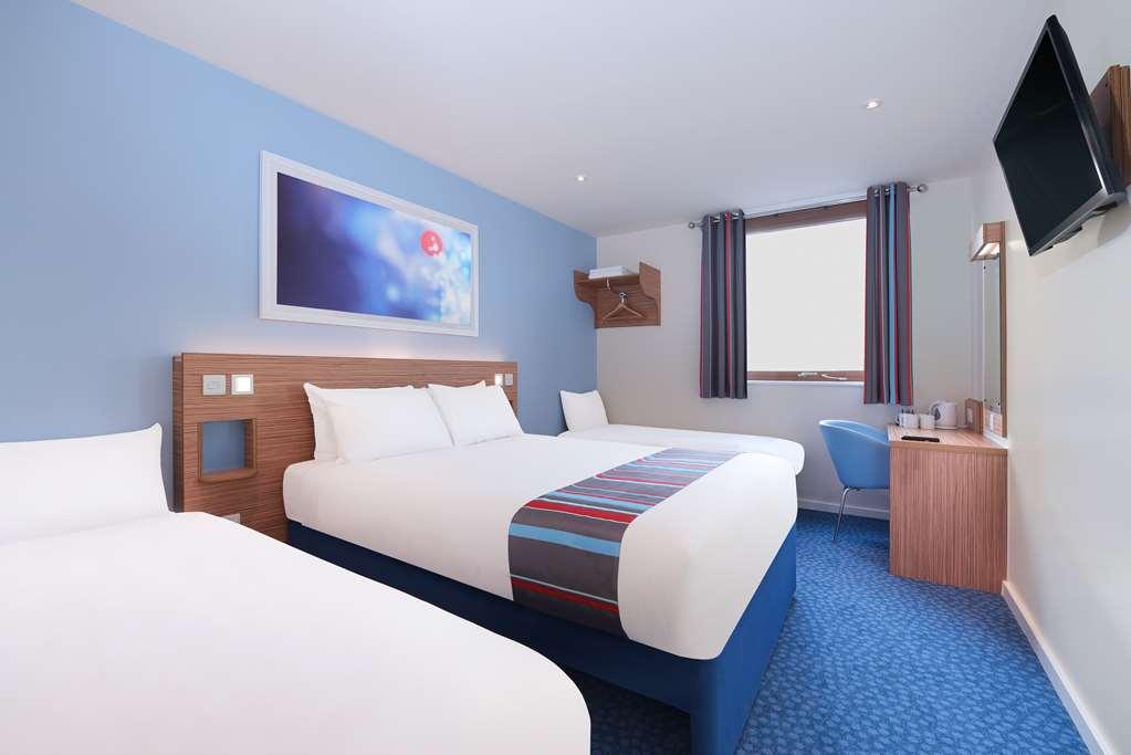Travelodge Hotel Macclesfield Central Rum bild